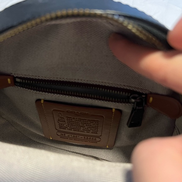 Coach Canteen Crossbody - Picture 5 of 9